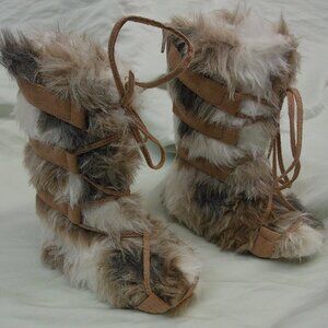 Joyfolie fur zoe boots in cream - new!